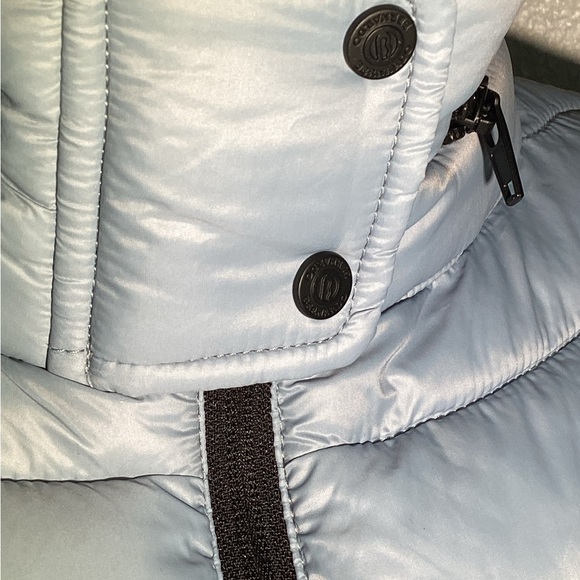 Bernardo blue puffy vest size large - Picture 8 of 11